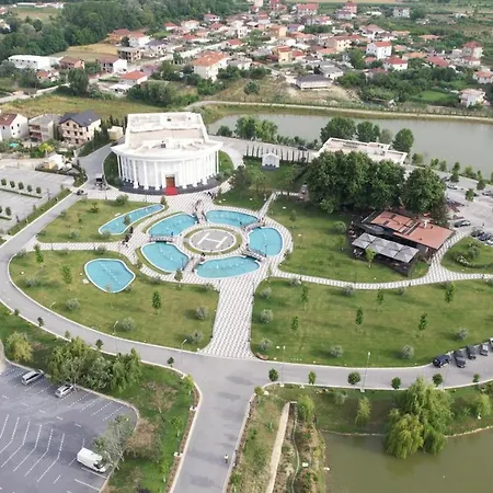 Ajman Park & Hotel *
